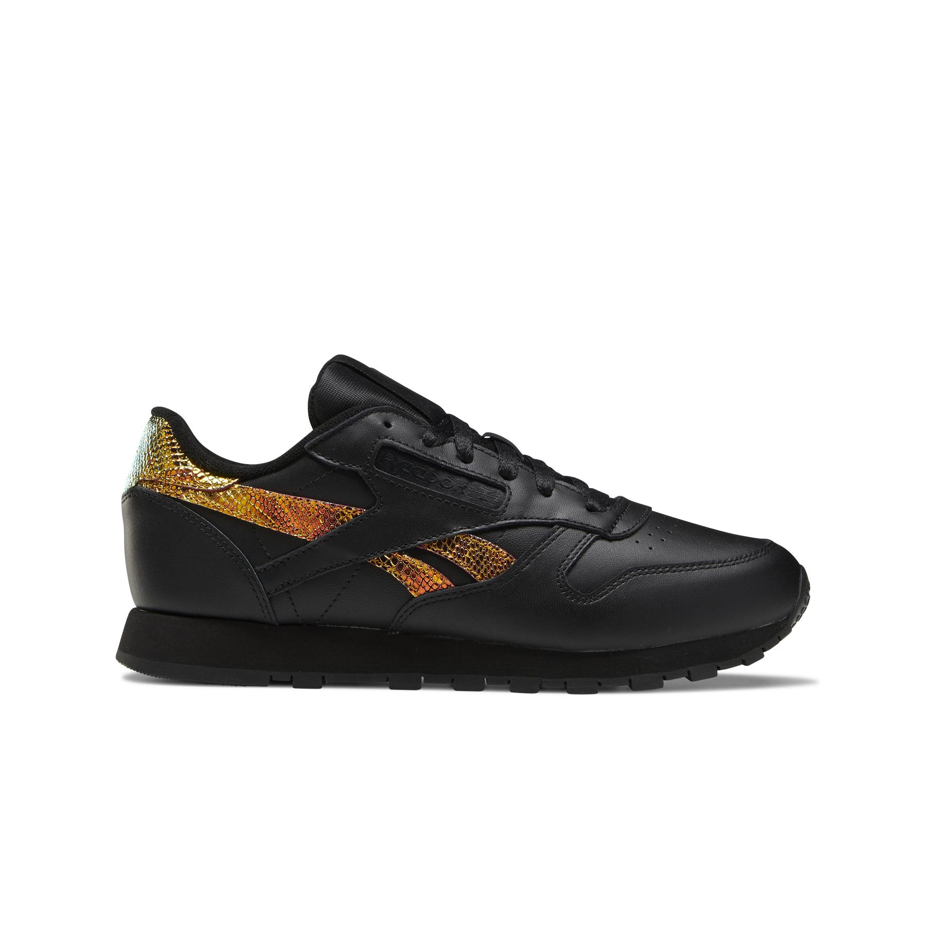 product/r/e/reebok-classics_fw6164_1_footwear_photography_side_lateral_center_view_white_000.jpg