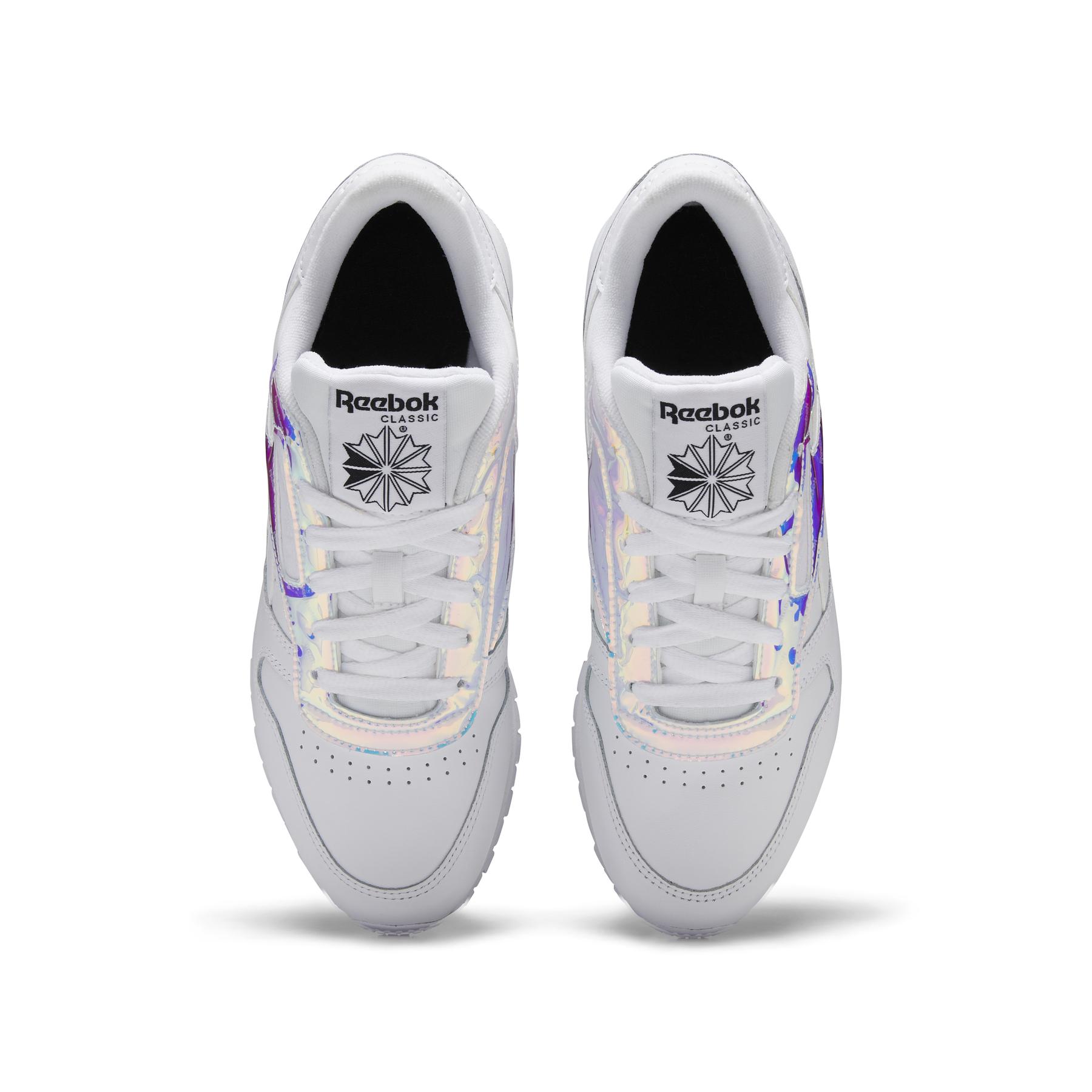 product/r/e/reebok-classics_fw6166_2_footwear_photography_top_portrait_view_white_000.jpg