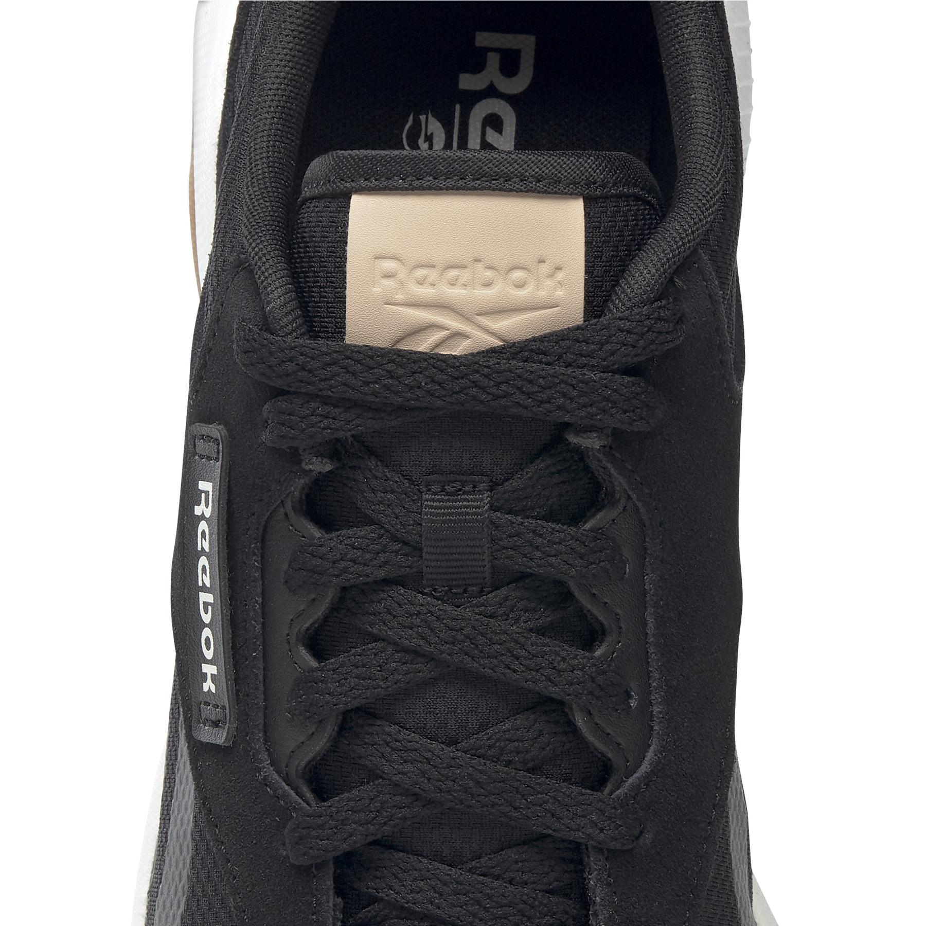 product/r/e/reebok-classics_fz4371_8_footwear_photography_detail_view_2_white_000.jpg