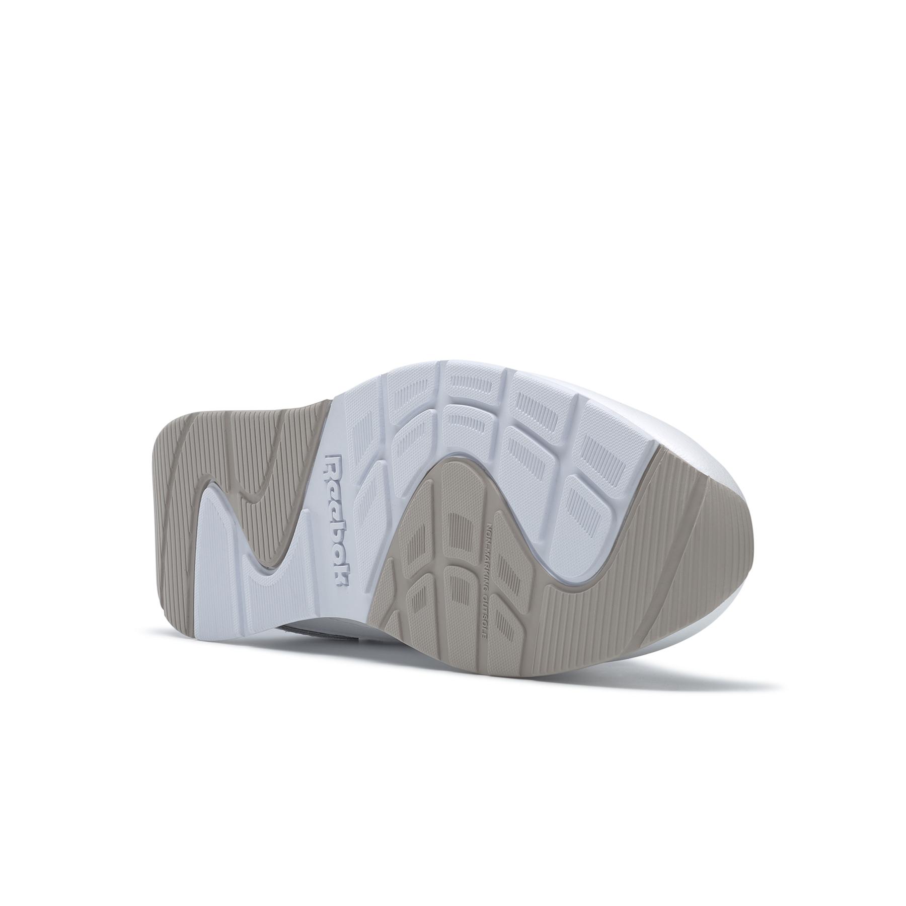 product/r/e/reebok-classics_v53955_4_footwear_photography_bottom_view_white_000.jpg