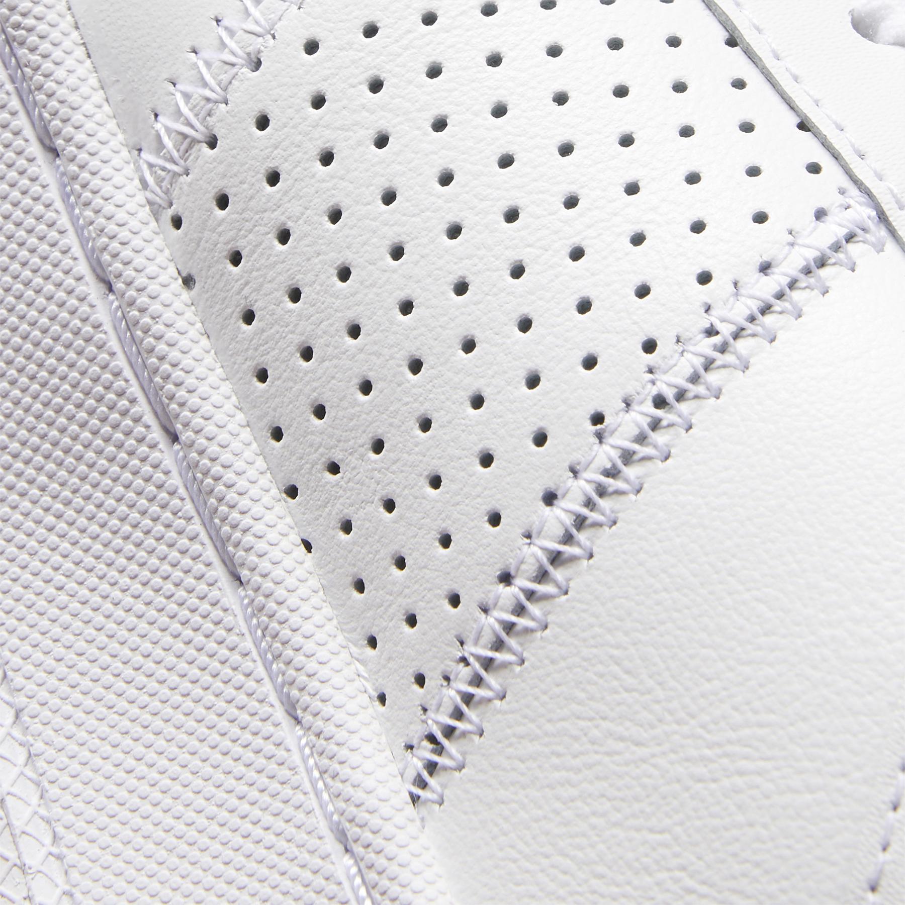 product/r/e/reebok_fx1355_9_footwear_photography_detail_view_3_white_000.jpg