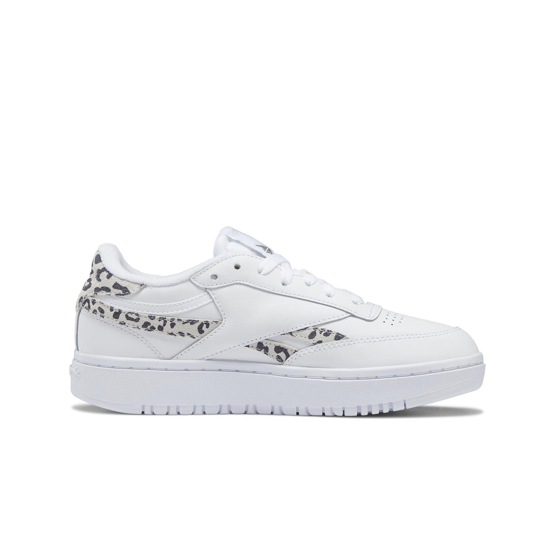 product/r/e/reebok_gv7032_4_footwear_photography_side_medial_center_view_white.jpg