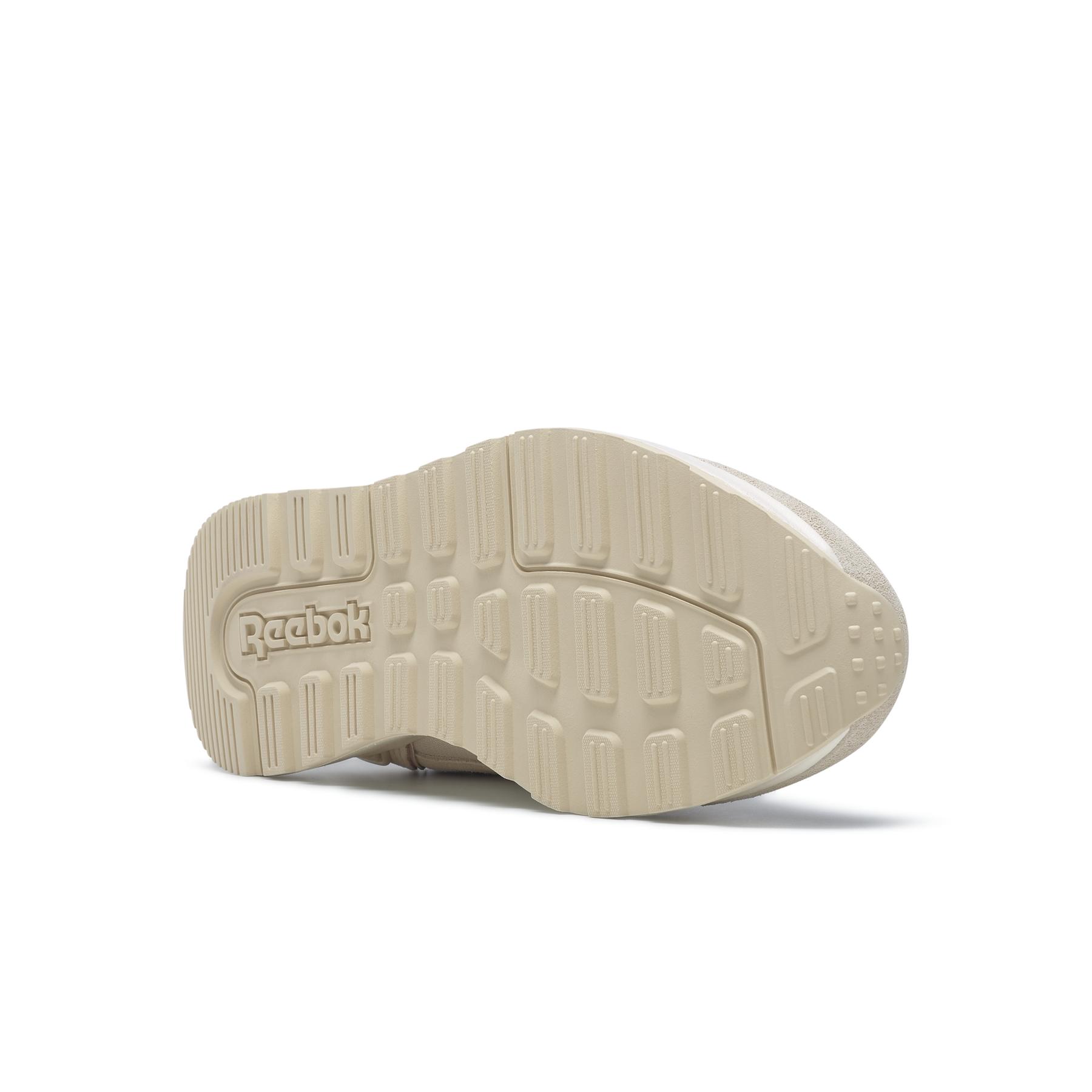 product/r/e/reebok_gz6059_3_footwear_photography_bottom_view_white_000.jpg