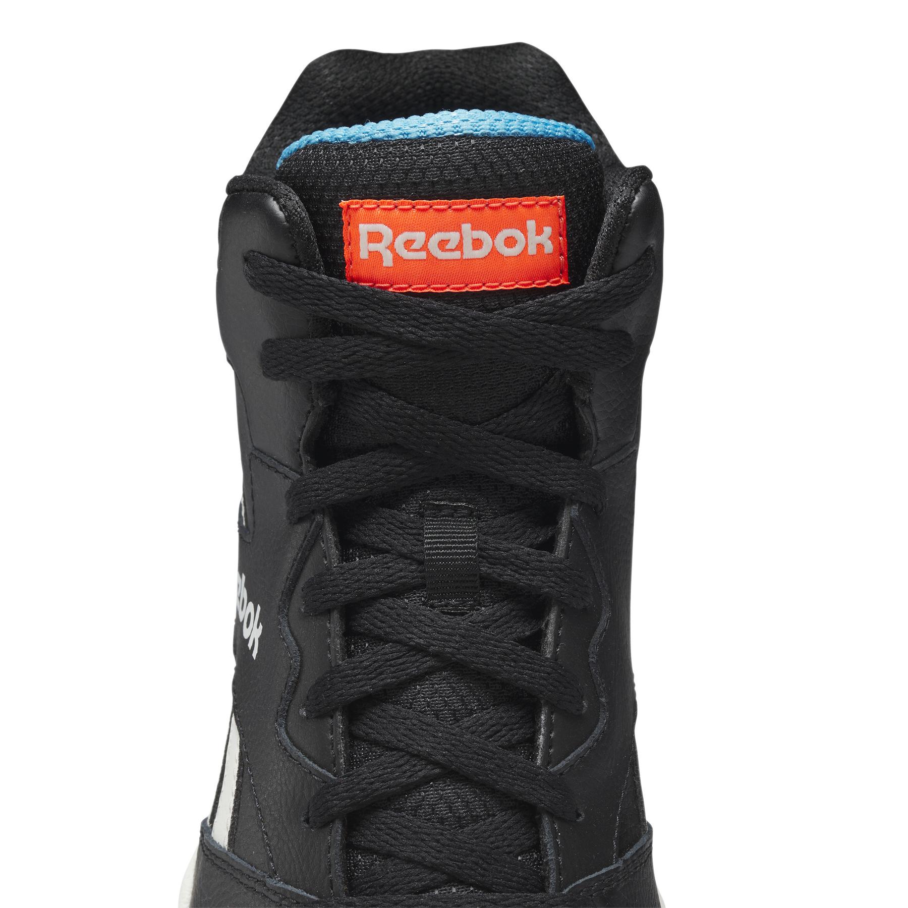 product/r/e/reebok_hr0520_7_footwear_photography_detail_view_1_white.jpg