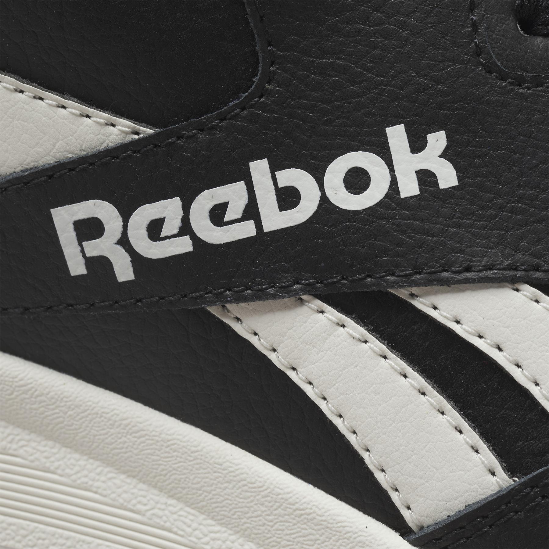 product/r/e/reebok_hr0520_8_footwear_photography_detail_view_2_white.jpg