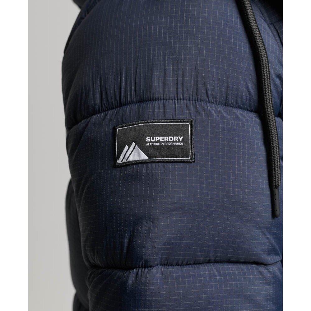 product/s/u/superdry_m5011759a-8gb_2.jpg
