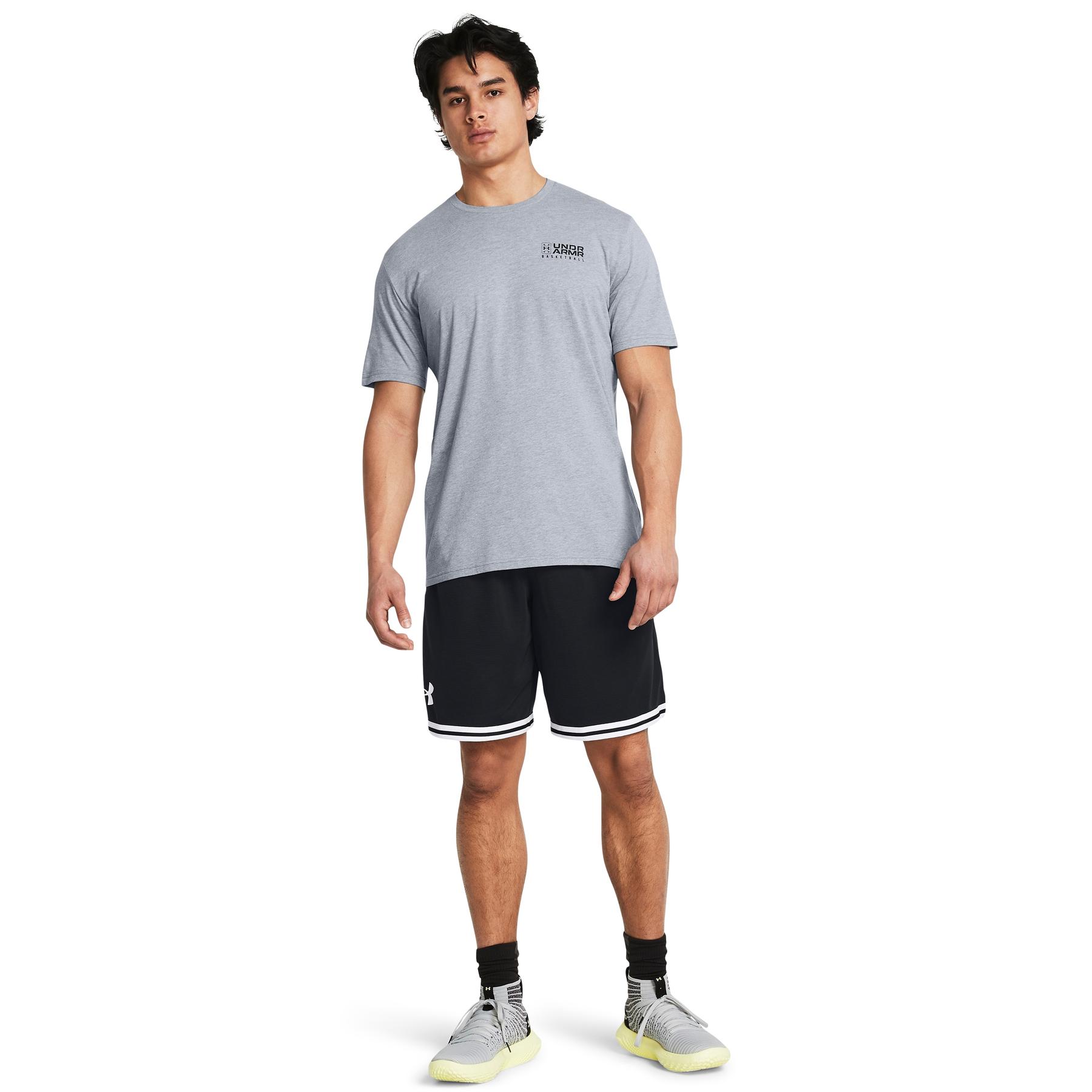 product/u/n/under-armour_1383392-001_13-nw050324.jpg