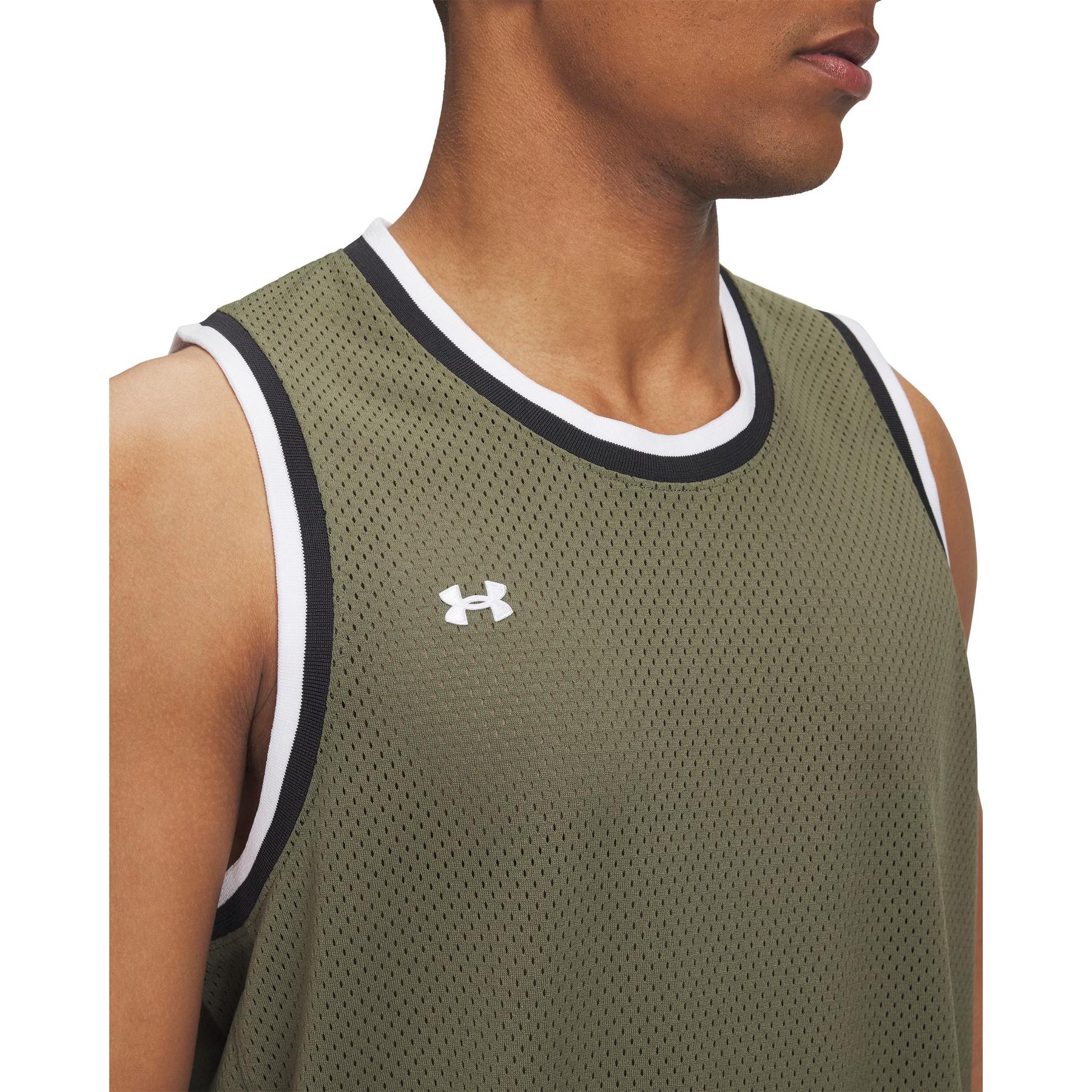 product/u/n/under-armour_1390118-390_marine-od-green_3.jpg