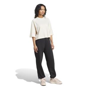 product/2/0/2025_09_adidas_iy9637_5_apparel_on_model_walking_view_white.jpg