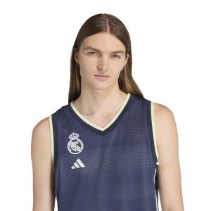 product/2/0/2025_adidas_jy5961_5_apparel_on_model_detail_view_1_white.jpg