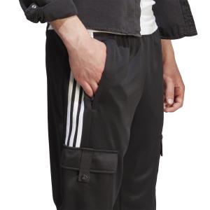 product/a/d/adidas_ia3067_7_apparel_on_model_detail_view_2_white.jpg