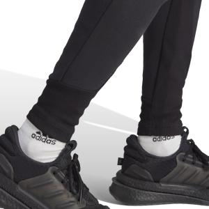 product/a/d/adidas_in5102_7_apparel_on_model_detail_view_2_white.jpg