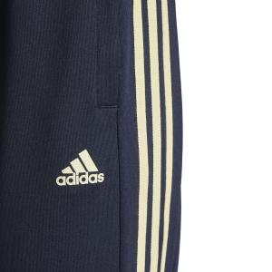 product/a/d/adidas_ix3506_7_apparel_on_model_detail_view_1_white.jpg
