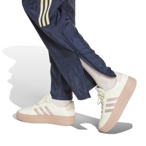 product/a/d/adidas_ix3723_8_apparel_on_model_detail_view_2_white.jpg