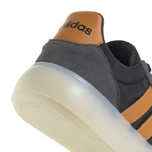 product/a/d/adidas_ji2320_8_footwear_photography_detail_view_1_white-nw091625.jpg