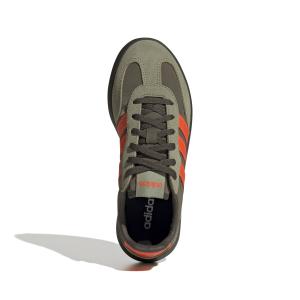 product/a/d/adidas_jq8853_3_footwear_photography_top_portrait_view_white-nw091625.jpg