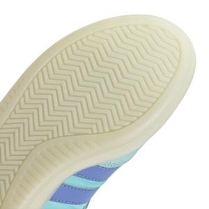 product/a/d/adidas_jr0758_8_footwear_photography_detail_view_1_white-nw091625.jpg