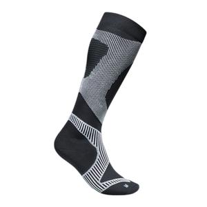 70000418-chaussettes-de-compression-femme-bauerfeind-run-performance-black