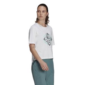 product/g/m/gm8725_app_on-model_walking_white.jpg