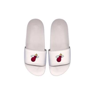 375433-10-intheatprimary-blanc-rouge-orange-claquettes-miami-heat-motto-blanc-rouge-orange