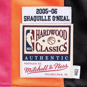 product/m/i/mitchell-ness_ajy4el18033-mheblck05son_2.jpg