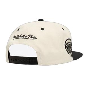 product/m/i/mitchell-ness_hs9561-nykofwh_off-white_2.jpg