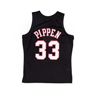 product/m/i/mitchell-ness_smjybw19107-cbublck97spi_black_2.jpg