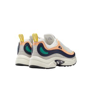 product/r/e/reebok-classics_dv8645_6_footwear_photography_back_lateral_top_view_white_000.jpg