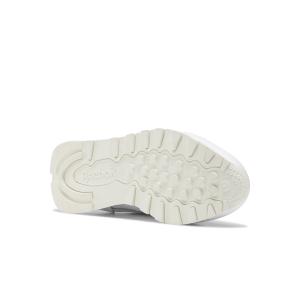product/r/e/reebok-classics_fv1078_3_footwear_photography_bottom_view_white_000.jpg