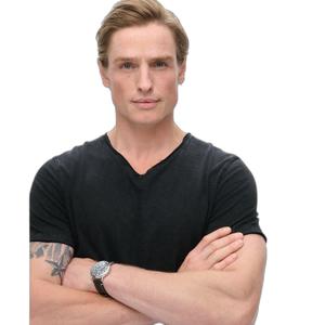 m1012077a-02a-t-shirt-col-v-superdry-bruts-noir