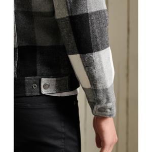 product/s/u/superdry_m5010282a-3b1_3.jpg